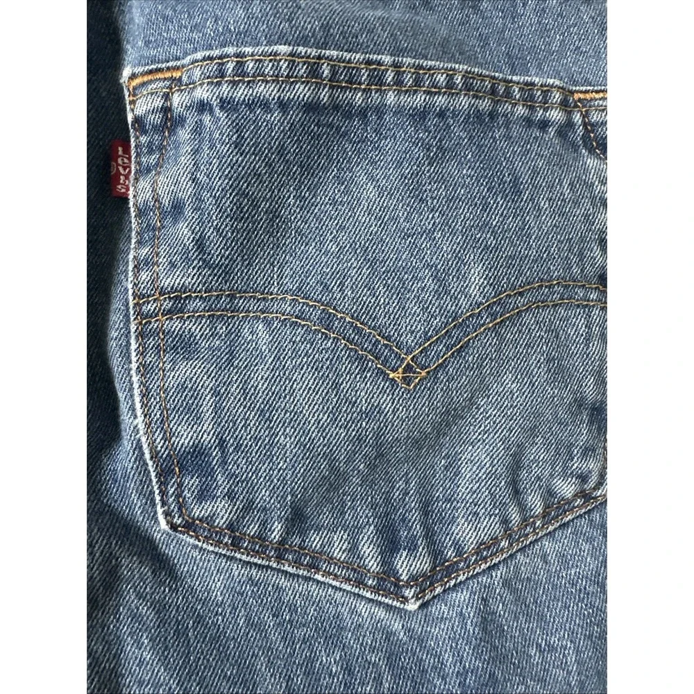 Levis 501 Jeans Men's Size 32x30 Medium Wash Denim Blue Button Fly 2017 Mexico